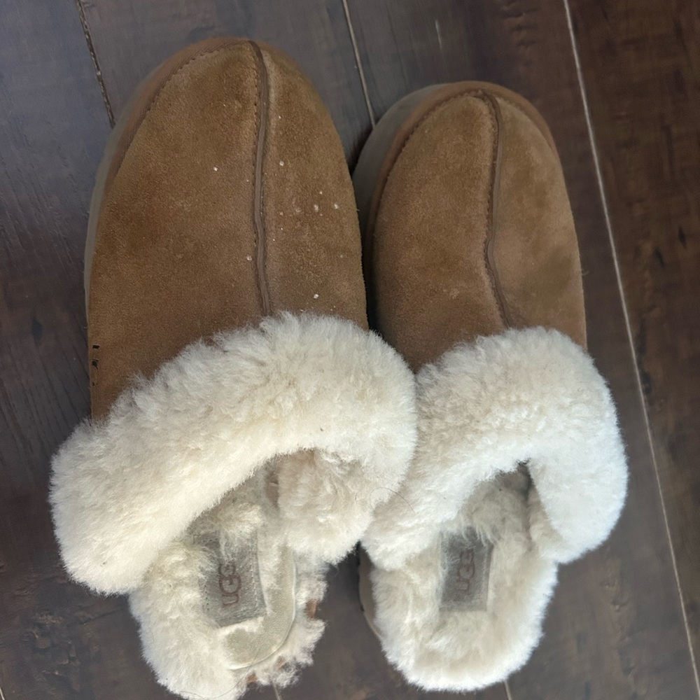 UGG Brown Suede Shearling platform Slippers size 11